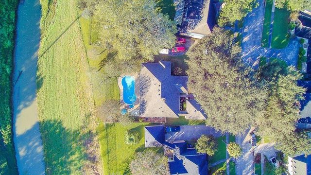 3915 Pleasant Valley Drive, Missouri City, TX 77459