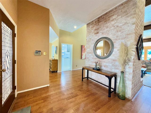 3915 Pleasant Valley Drive, Missouri City, TX 77459