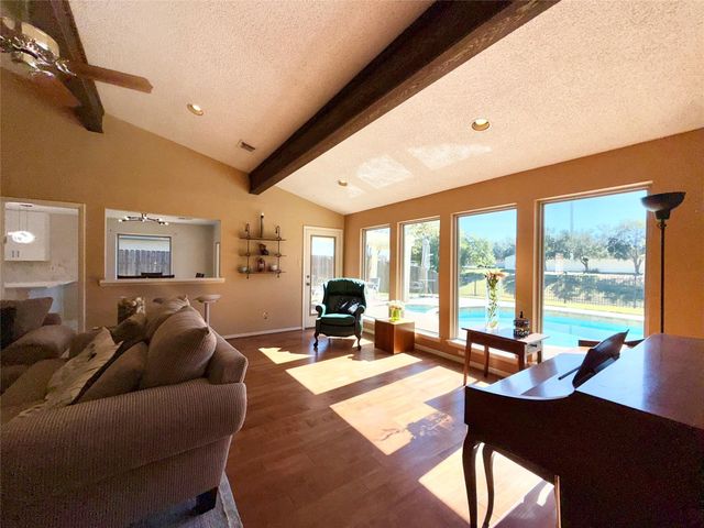 3915 Pleasant Valley Drive, Missouri City, TX 77459