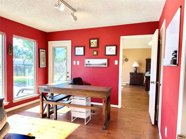 3915 Pleasant Valley Drive, Missouri City, TX 77459