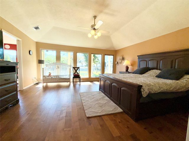 3915 Pleasant Valley Drive, Missouri City, TX 77459