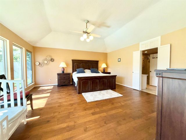 3915 Pleasant Valley Drive, Missouri City, TX 77459