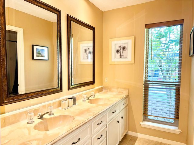 3915 Pleasant Valley Drive, Missouri City, TX 77459