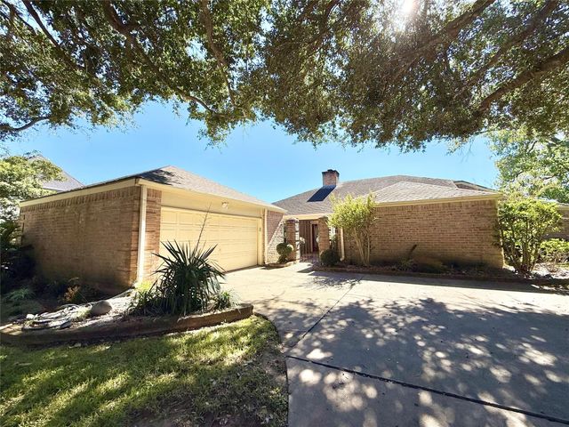 3915 Pleasant Valley Drive, Missouri City, TX 77459