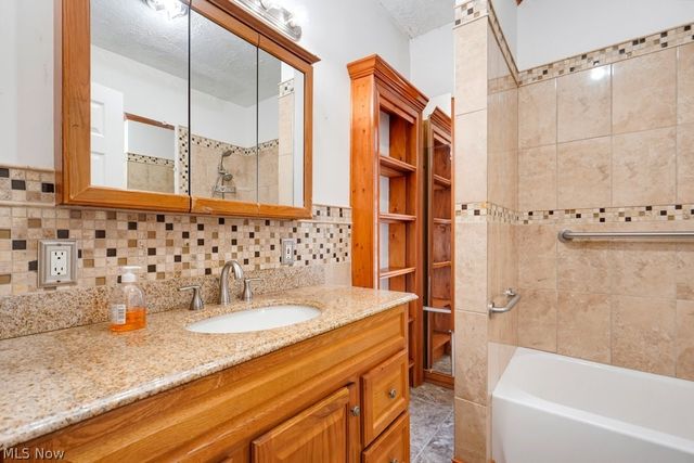 7311 Montgomery Avenue, Cleveland, OH 44104