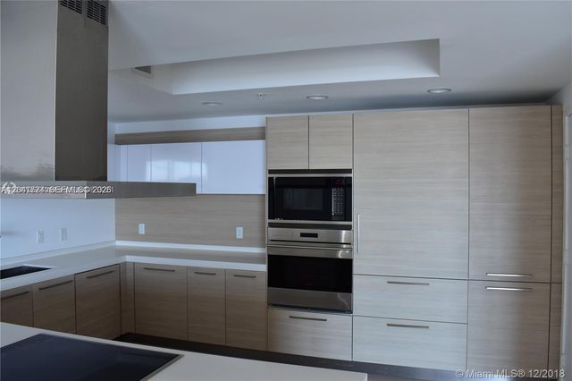 17301 Biscayne Boulevard 1407, North Miami Beach, FL 33160