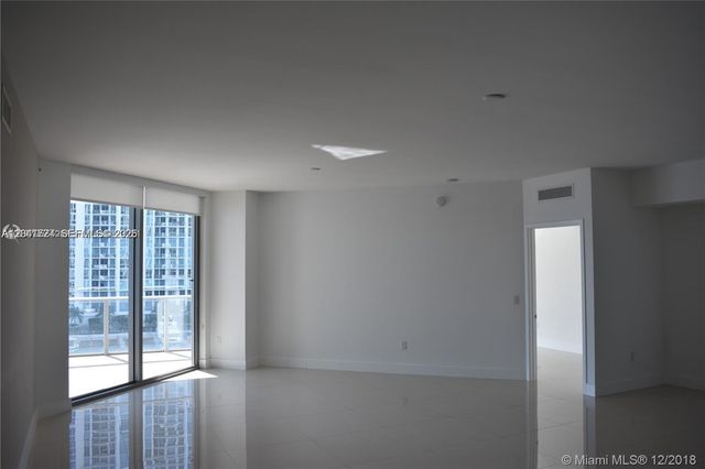 17301 Biscayne Boulevard 1407, North Miami Beach, FL 33160