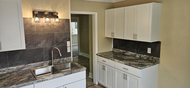 2871 N 50th STREET, Milwaukee, WI 53210