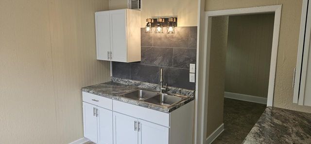 2871 N 50th STREET, Milwaukee, WI 53210