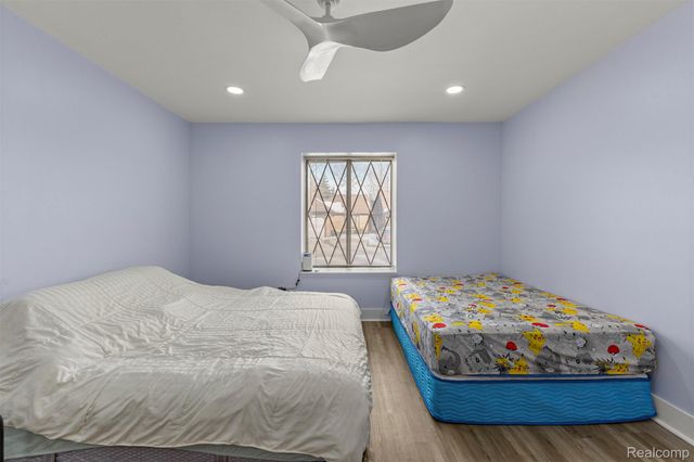 3376 Heritage Parkway, Dearborn, MI 48124