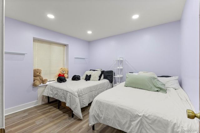 3376 Heritage Parkway, Dearborn, MI 48124