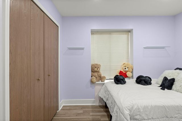 3376 Heritage Parkway, Dearborn, MI 48124