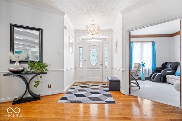 7250 Royal Oakland Drive, Indianapolis, IN 46236