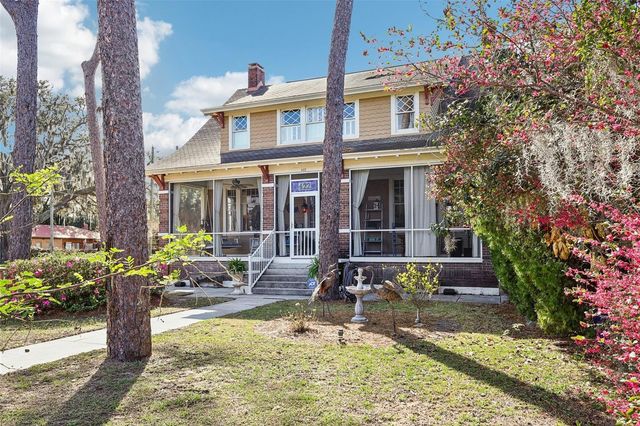 422 S CENTER STREET, Eustis, FL 32726