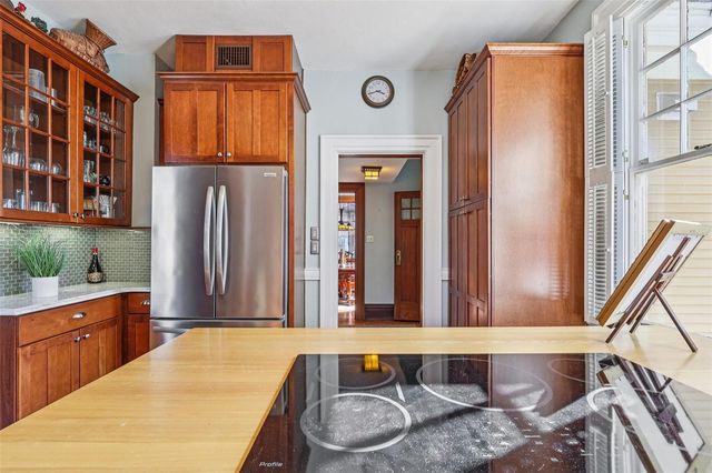 422 S CENTER STREET, Eustis, FL 32726