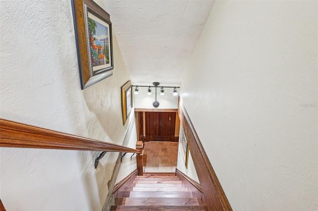 422 S CENTER STREET, Eustis, FL 32726