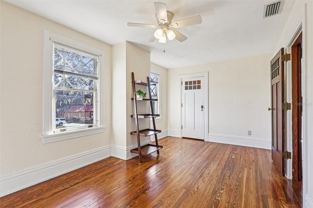 422 S CENTER STREET, Eustis, FL 32726