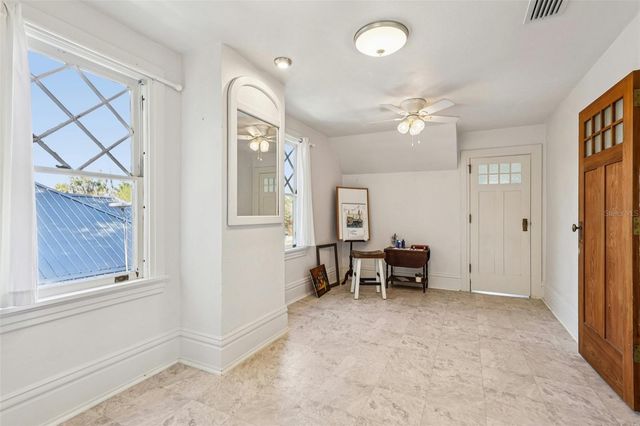 422 S CENTER STREET, Eustis, FL 32726