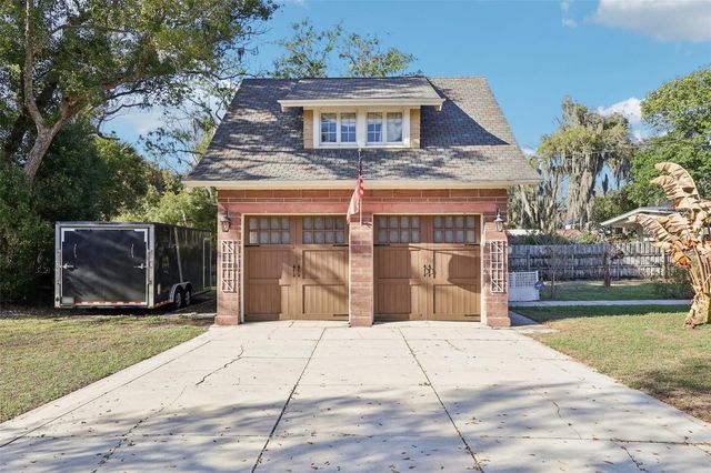 422 S CENTER STREET, Eustis, FL 32726