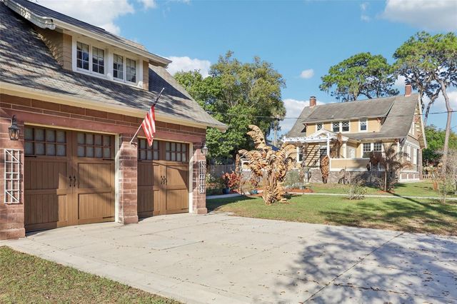 422 S CENTER STREET, Eustis, FL 32726