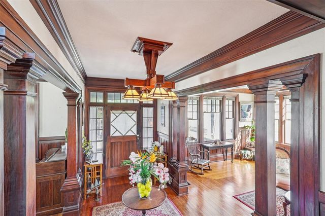 422 S CENTER STREET, Eustis, FL 32726