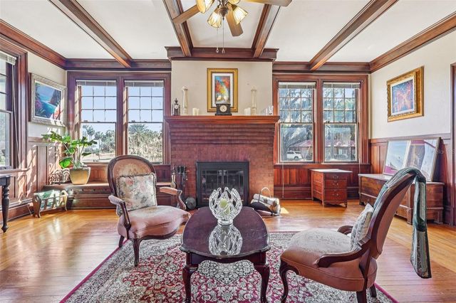 422 S CENTER STREET, Eustis, FL 32726