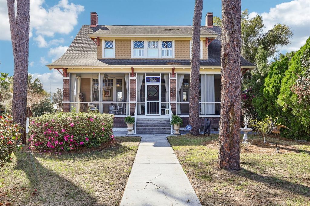 422 S CENTER STREET, Eustis, FL 32726