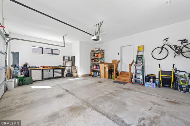 11449 Wildflower Drive N, Lake Elmo, MN 55042