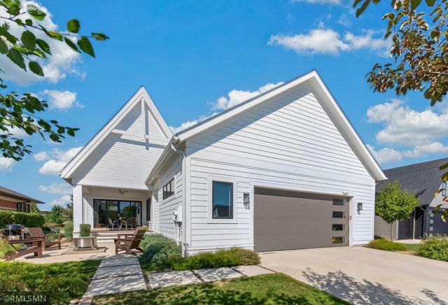 11449 Wildflower Drive N, Lake Elmo, MN 55042