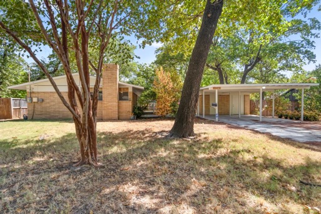2514 Sherwood Street, Denton, TX 76209 — exterior