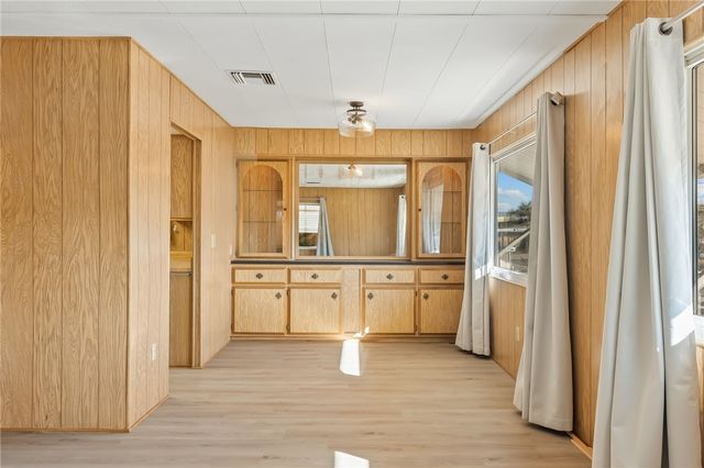 1424 Winters Circle, Bullhead City, AZ 86442