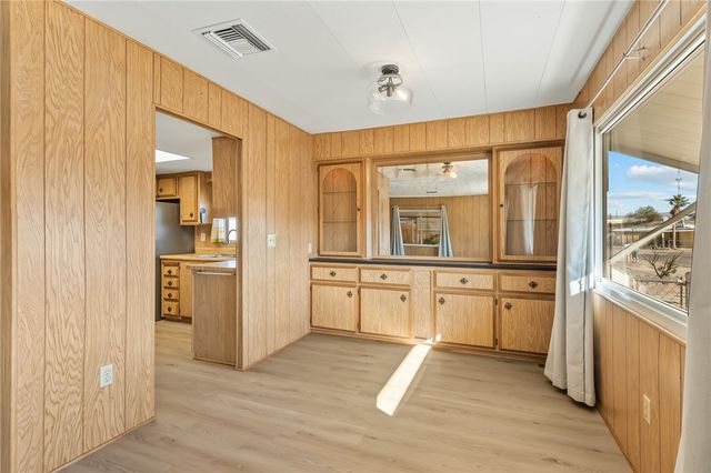 1424 Winters Circle, Bullhead City, AZ 86442