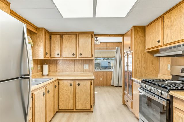 1424 Winters Circle, Bullhead City, AZ 86442