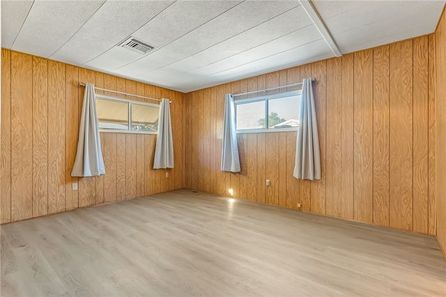 1424 Winters Circle, Bullhead City, AZ 86442