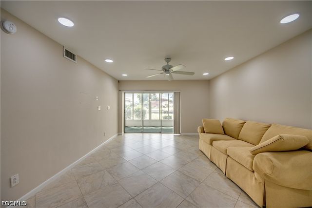 920 SE 46th ST 1, Cape Coral, FL 33904