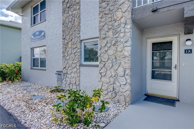 920 SE 46th ST 1, Cape Coral, FL 33904