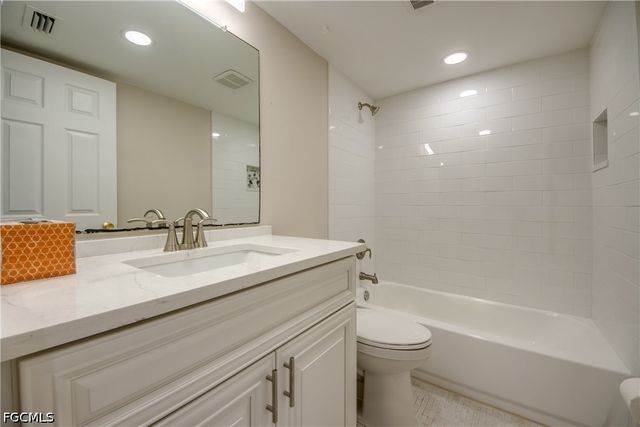 920 SE 46th ST 1, Cape Coral, FL 33904