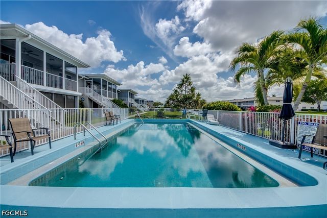 920 SE 46th ST 1, Cape Coral, FL 33904