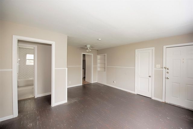 1211 1st Avenue N, Texas City, TX 77590