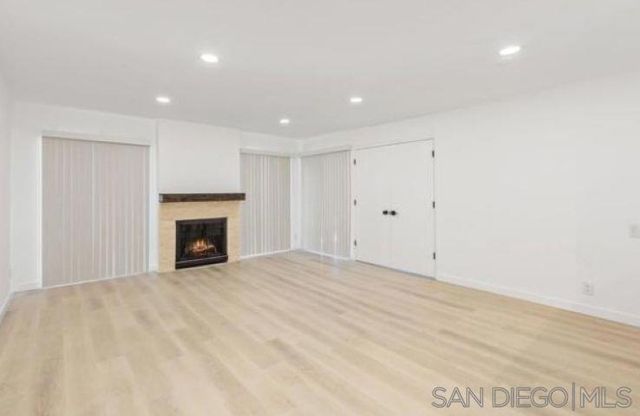 4600 Lamont St 204, San Diego, CA 92109