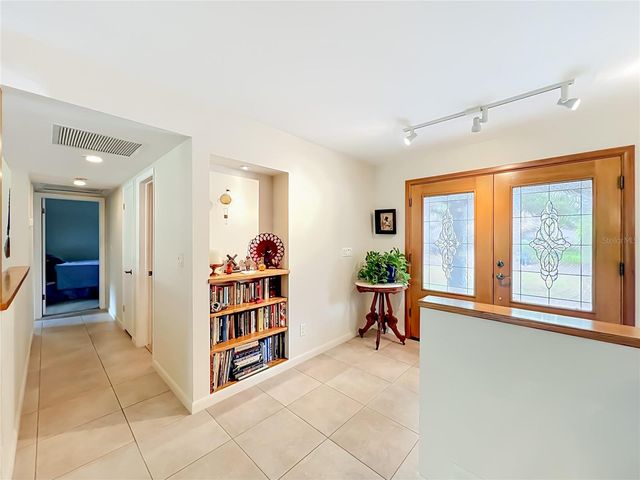 2157 LAKE DRIVE, Winter Park, FL 32789