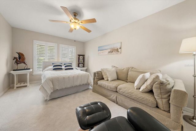 250 2ND AVENUE SW, Largo, FL 33770