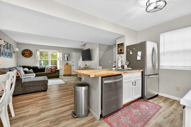 3341 Paradise Avenue, Hilliard, OH 43026