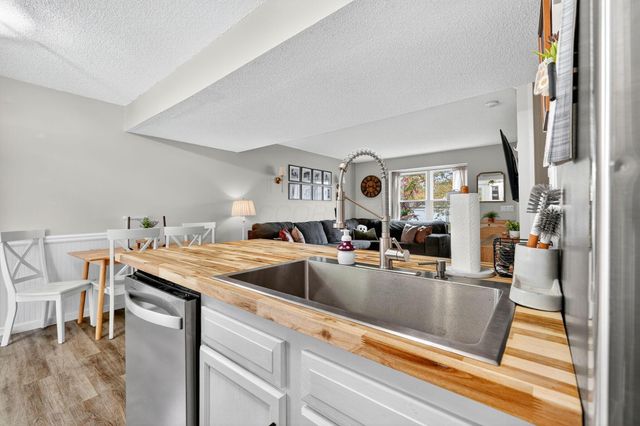 3341 Paradise Avenue, Hilliard, OH 43026