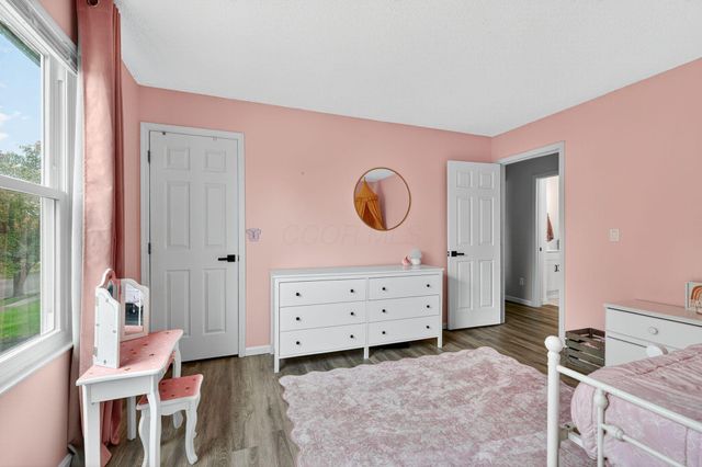 3341 Paradise Avenue, Hilliard, OH 43026