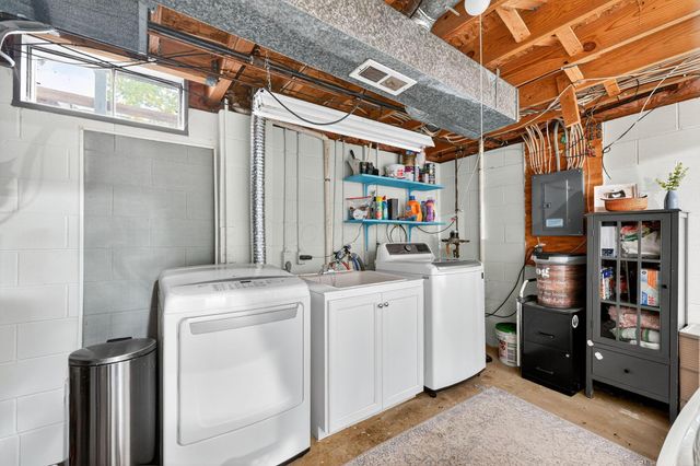 3341 Paradise Avenue, Hilliard, OH 43026