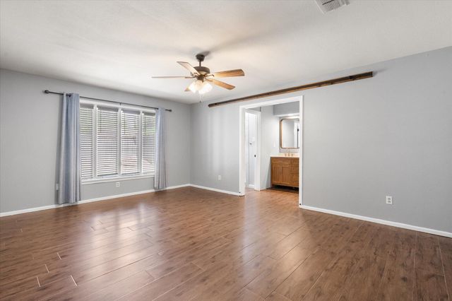 6806 Norfolk Avenue, Lubbock, TX 79413