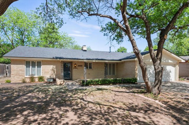 6806 Norfolk Avenue, Lubbock, TX 79413