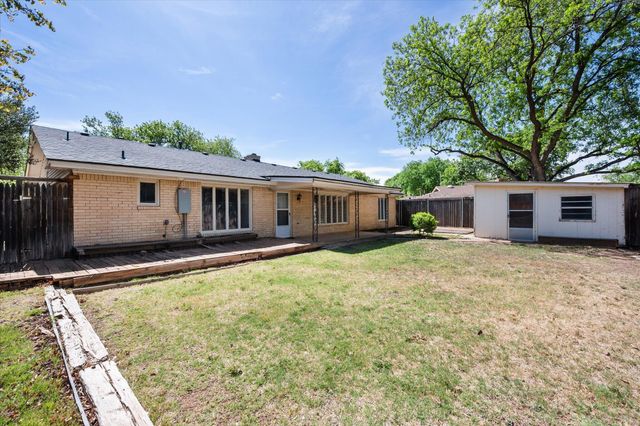 6806 Norfolk Avenue, Lubbock, TX 79413