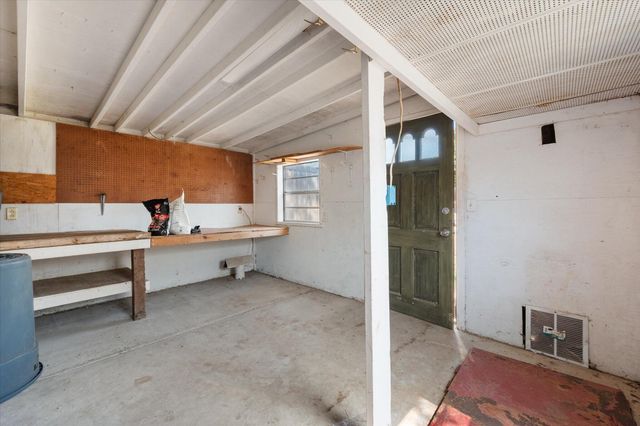 6806 Norfolk Avenue, Lubbock, TX 79413